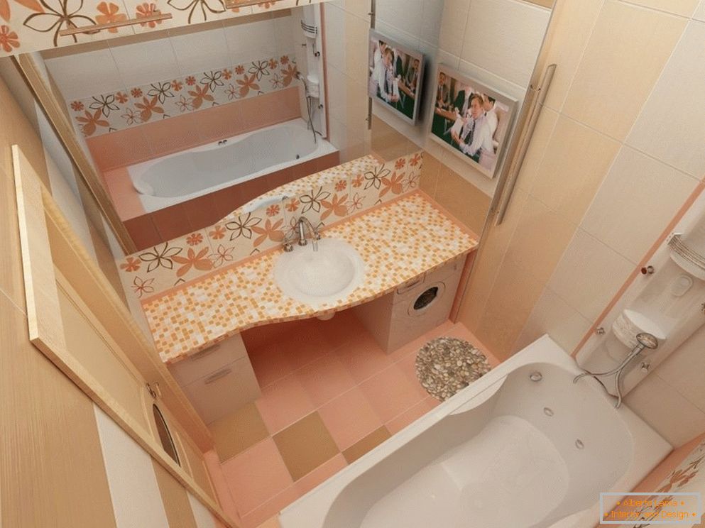 Vizualno povečanje prostora majhne kopalnice z ogledalom