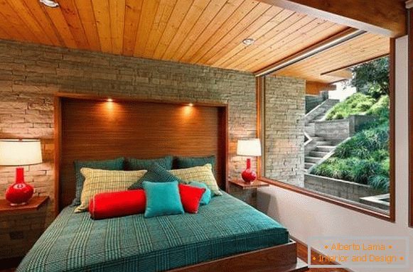 Moderna spalnica v minimalističnem stilu