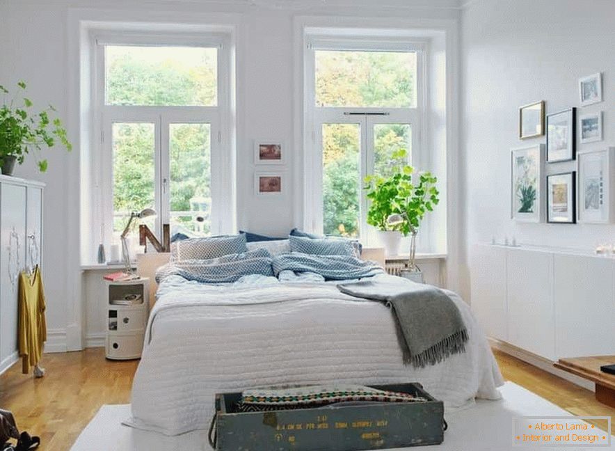Svetla spalnica в скандинавском стиле