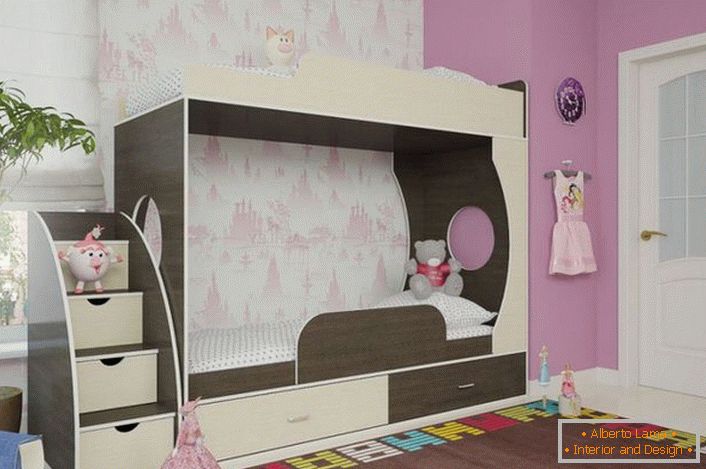 Otroška soba mlade dame je opremljena z pohištvom Wenge.