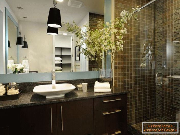 Wenge pohištvo za kopalnico v slogu Art Nouveau.