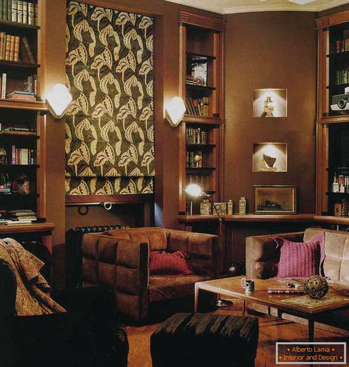 Elegantna soba za goste v slogu eklekticizma. Utišana svetloba in projektor za ljubitelje stare kinematografije.