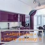 Oblikovanje elegantne sivo-vijolične kuhinje