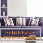 Preprosta vijolična kavč