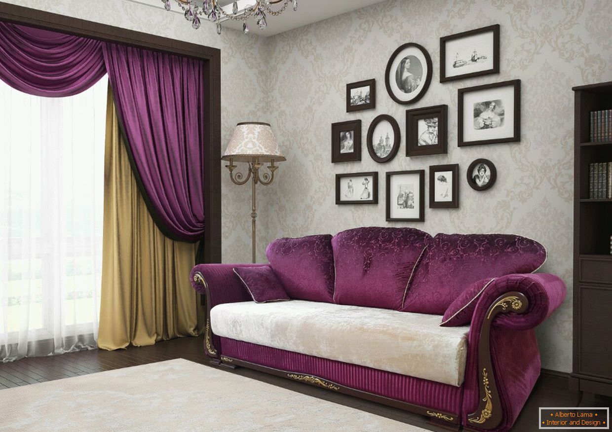 Vijolična kavč in zavese v notranjosti