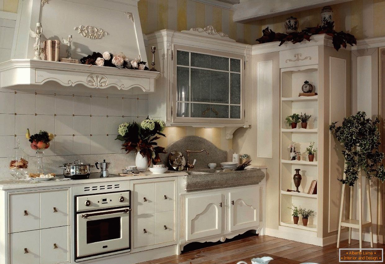 Okrasite kuhinjo z dekorjem v slogu Provence