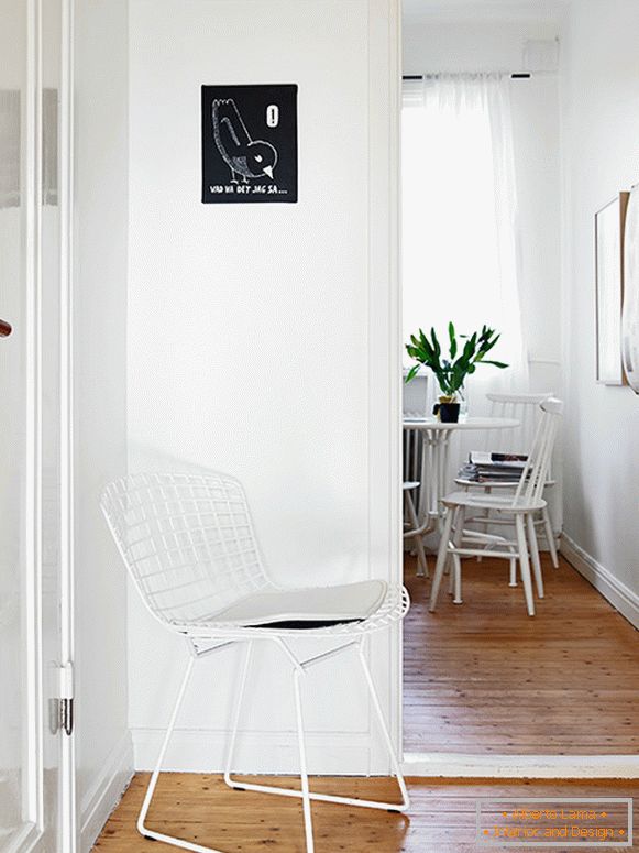 Notranjost majhnega apartmaja v skandinavskem slogu
