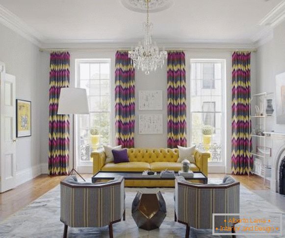 Rumeno-siva dnevna soba v sodobnem slogu na fotografiji