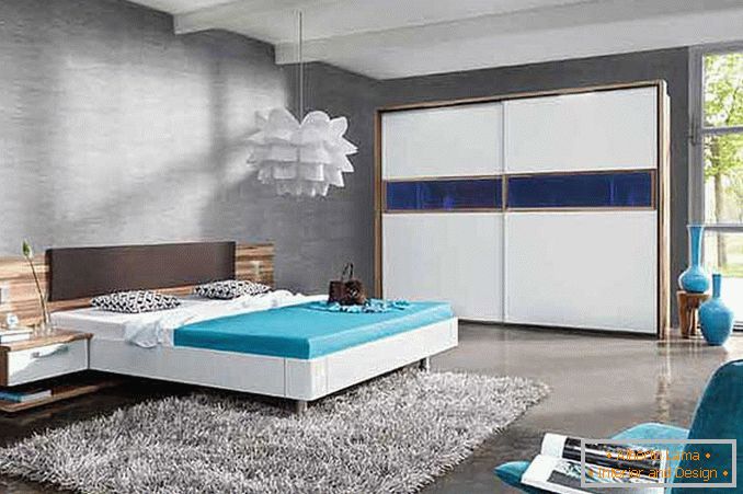 oblikovanje spalnice v visokotehnološkem slogu