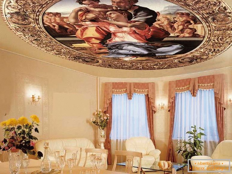 Ekskluzivne stropne stropove, izdelane po naročilu vplivnega poslovneža v Moskvi.