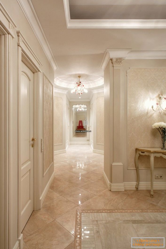 Koridor v slogu neoklasicizem