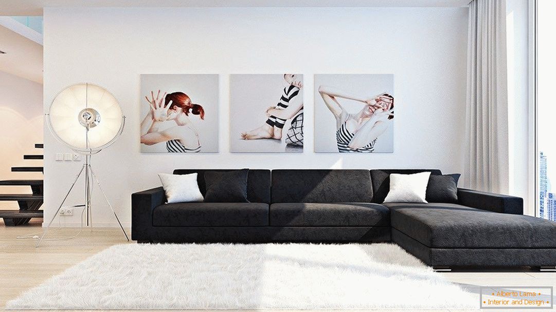 Dnevna soba v minimalističnem slogu z slikami