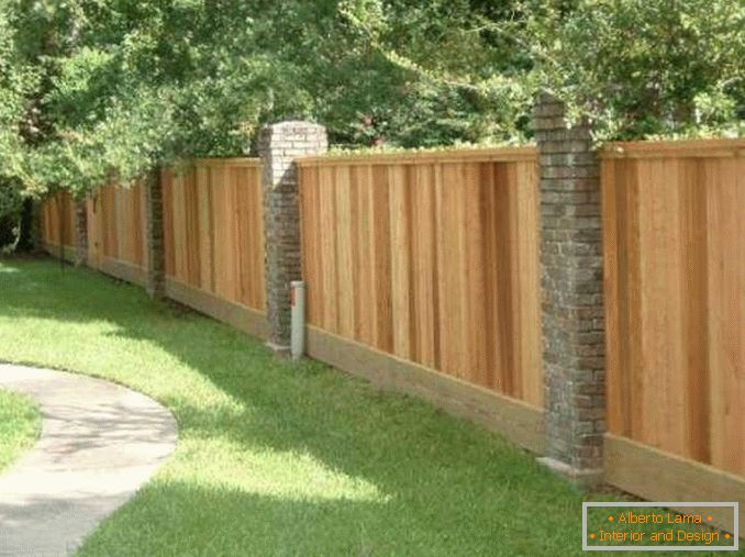 lesene ograje za zasebno hišno fotografijo