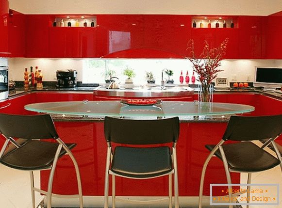 Kuhinja v rdečih tonih fotografija 24