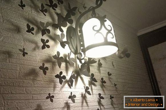Zanimive ideje za hišo z lastnimi rokami - fotografija samostojne svetilke na steni