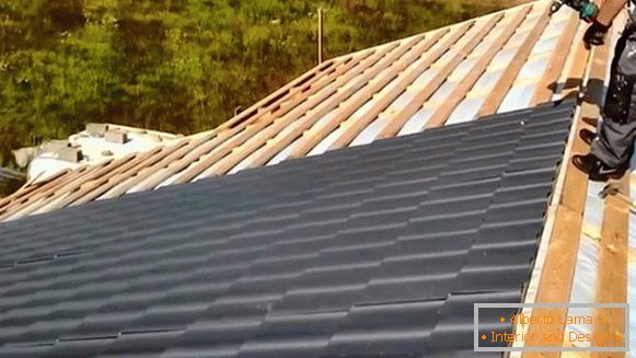 Kako narediti streho iz kovine
