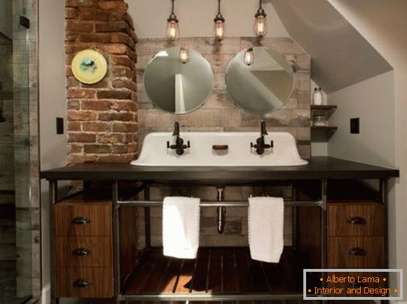 Svetilke Edison v notranjosti - fotografije kopalnice