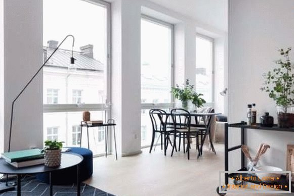 Zasnova majhnega studio apartmaja 30 m2 M - fotografija dnevne sobe in jedilnice