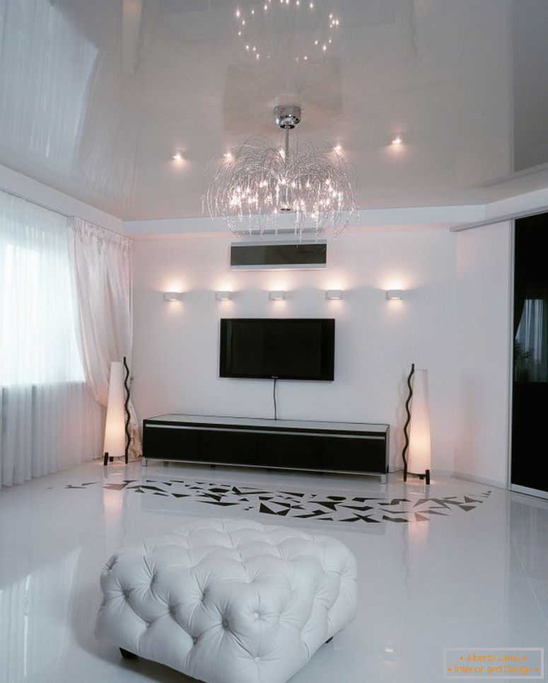 foto-1-bela-sijajna-raztegnjena-strop-odlično-dopolnila-moderna-notranja-dnevna soba