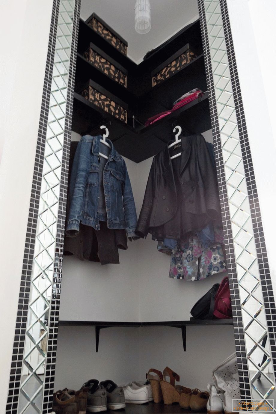 Garderoba za oblačila na hodniku