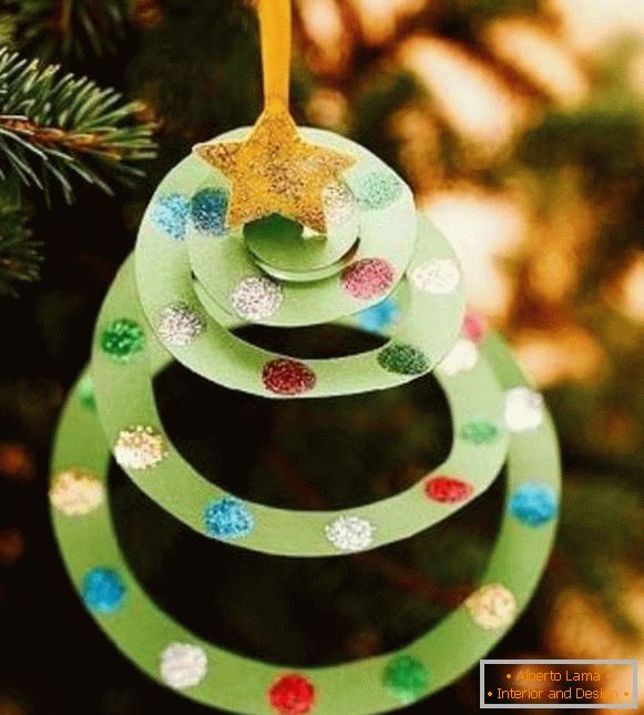 nenavadne božične igrače z rokami na božično drevo, foto 15