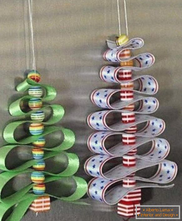 zanimive novoletne igrače z rokami na božično drevo, foto 16