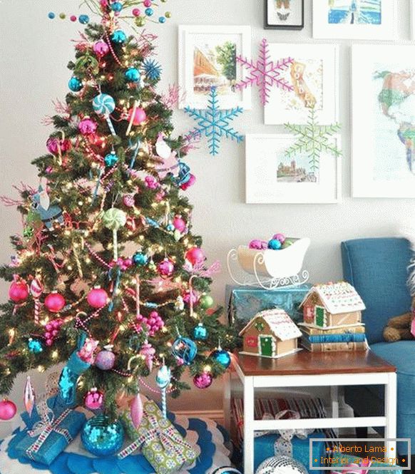 Božično drevo dekoracijo