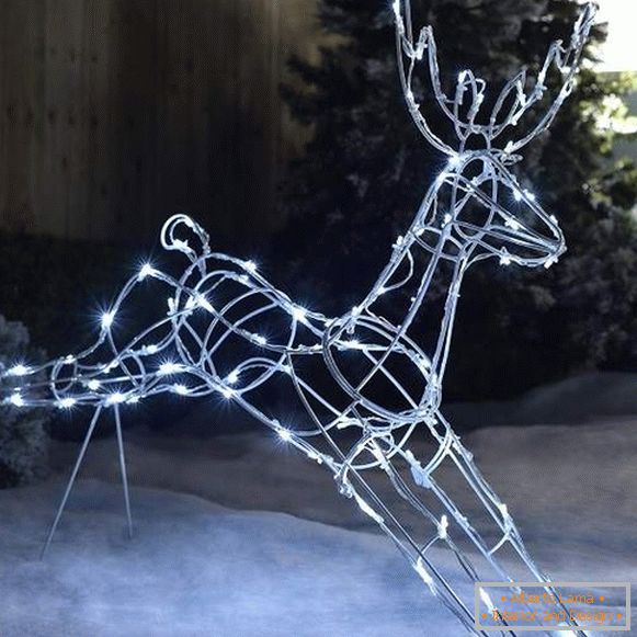 Novoletni jelen, izdelan iz žice z lastnimi rokami, fotografija 14