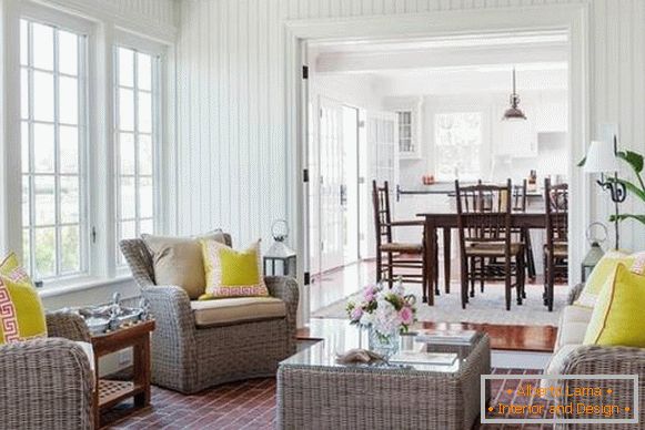 Komplet vrbovega pohištva - fotelji, kavč in miza za dnevno sobo