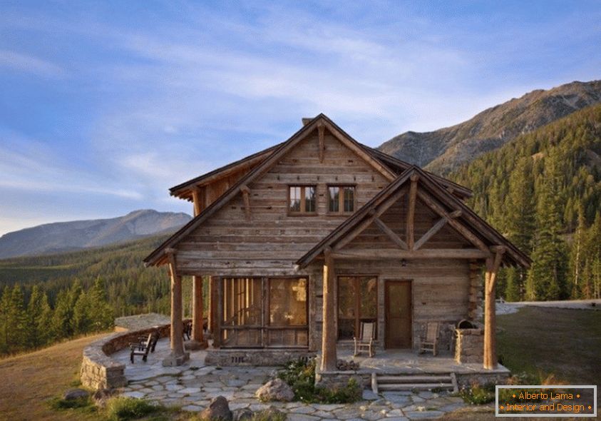 Luksuzna lesena hiša v gorah