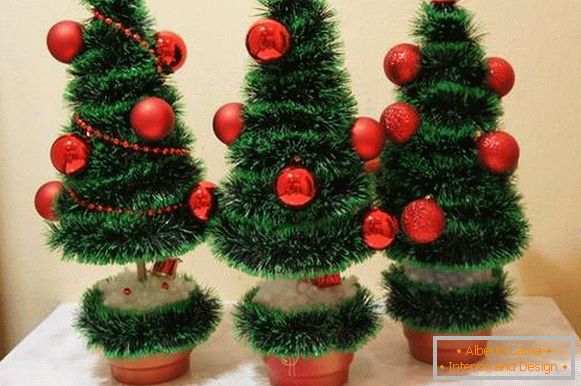 Božično drevo s svojim ročno izdelanim člankom, foto 2