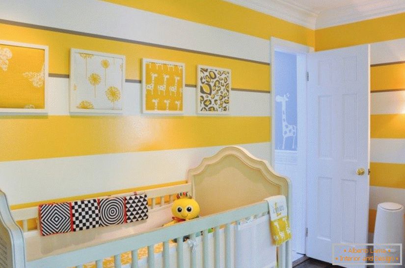 Rumena otroška soba