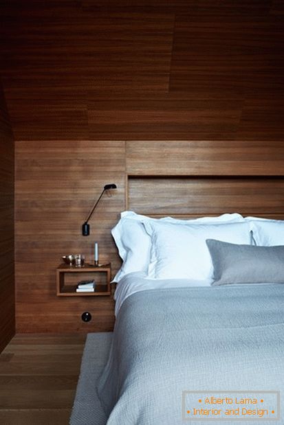 Lesena dekoracija v spalnici