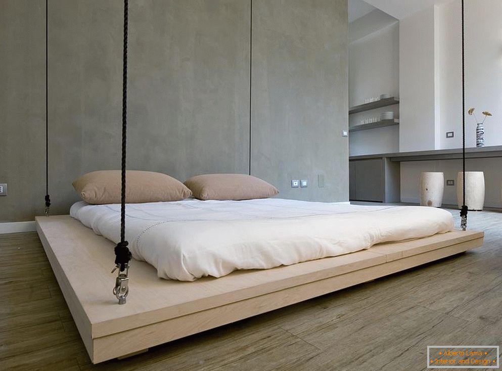 Notranjost spalnice v slogu minimalizma