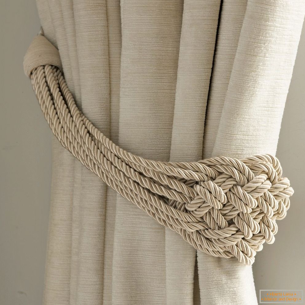 Vlečenje vrvi za zavese