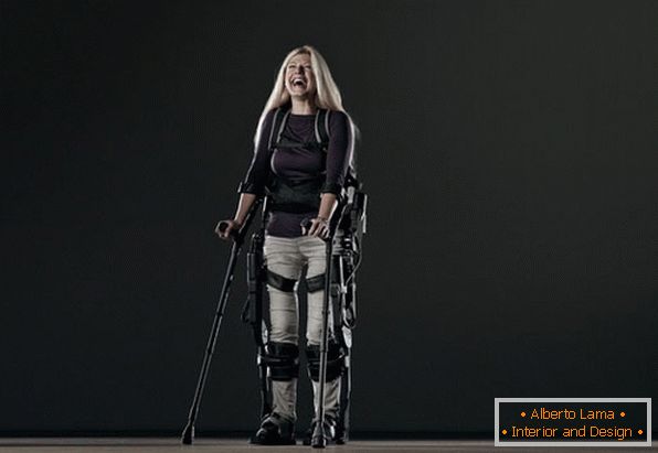 Bionična naprava Ekso Bionic v akciji