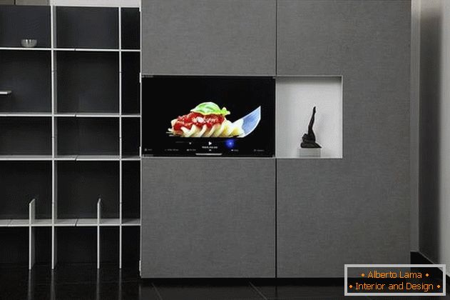 Zložljiva kuhinja v hiši с телевизор в дверце шкафа