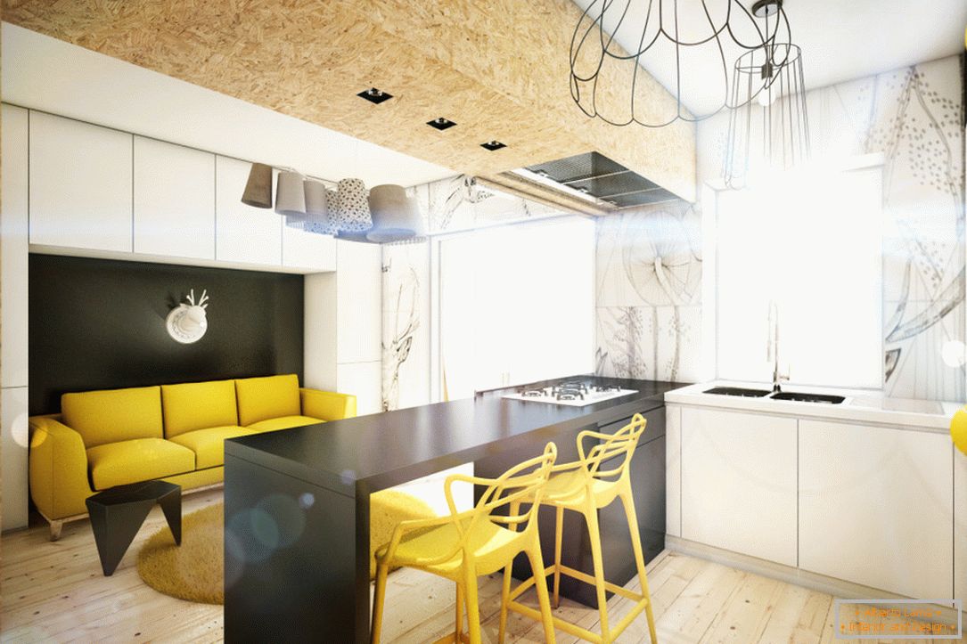 Kombinacija rumene barve v notranjosti majhnega apartmaja