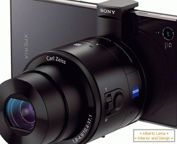 Sony Cyber-shot QX objektiv на смартфоне