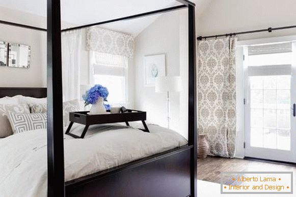 Zavese v spalnici - novostne fotografije z lepim vzorcem