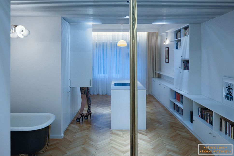 Moderna oblika majhnega apartmaja - panoramski okenski in stropni ogrevalni sistem