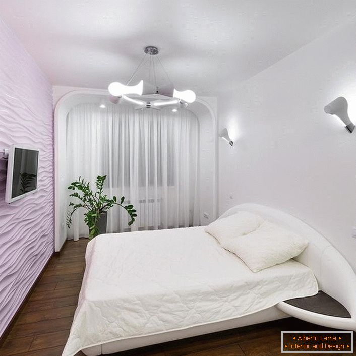 Roza barva za spalnico v visokotehnološkem slogu