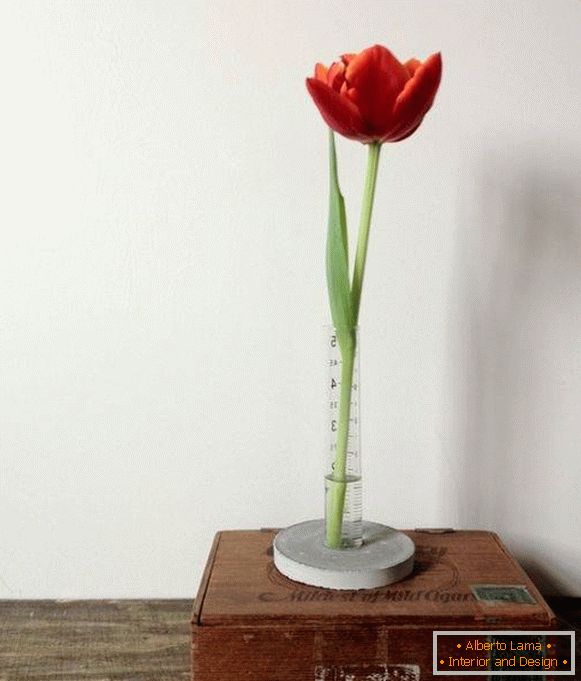 Naredi sami: elegantna vaza za cvet