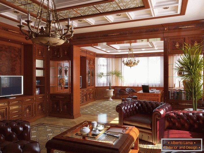 Dnevna soba v angleškem slogu je okrašena predvsem z uporabo plemenitega lesa.