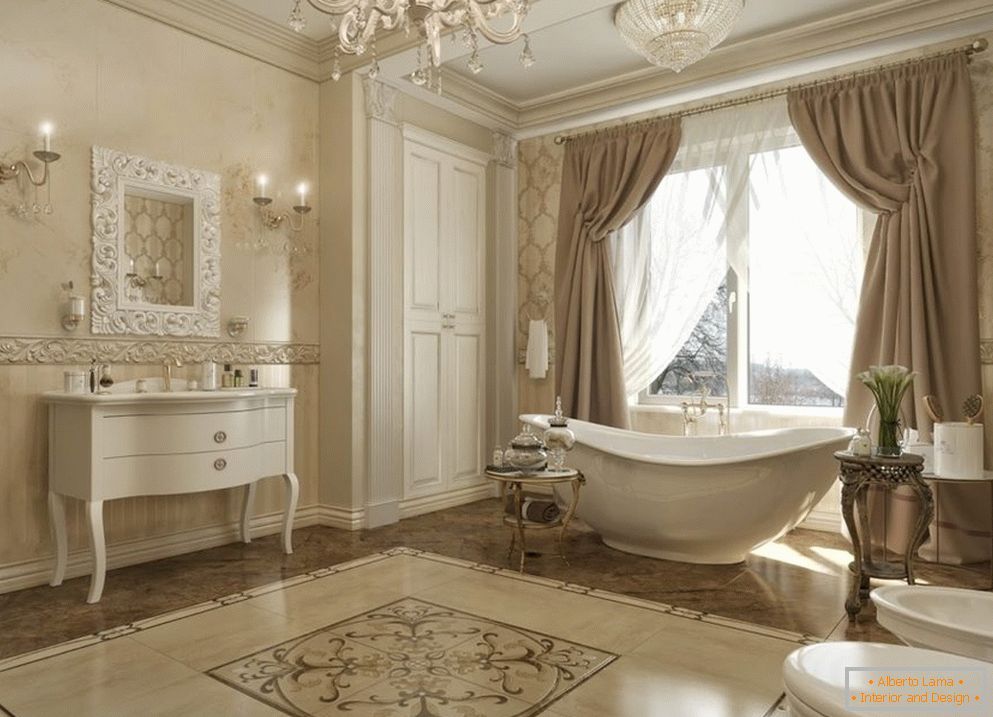 Okno z zavesami v kopalnici v klasičnem slogu